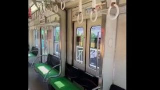 راهکار خلاقانه ژاپنی ها برای ایجاد فضای بیشتر در مترو!
