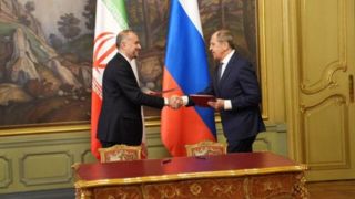 ایران و روسیه سند مقابله با تحریم‌ امضا کردند