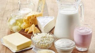 آخرین نرخ مصوب محصولات لبنی اعلام شد/ گران فروشی ۷ هزار تومانی شیر