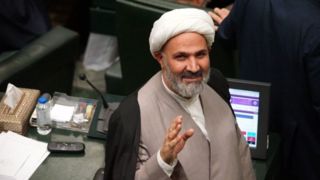 پژمانفر: روحانی به فضاسازی‌ ادامه دهد، پرونده تخلفات دولت قبل را رسانه‌ای می‌کنیم