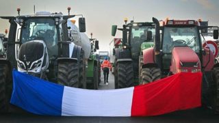 کشاورزان فرانسه: چرا قبض جنگ اوکراین را ما بپردازیم؟! 