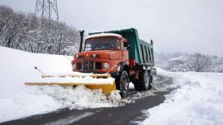 وضعیت راه‌های کشور؛ بارش برف و باران در جاده‌های ۲۴ استان                  