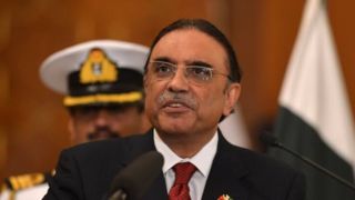 آصف زرداری در مقام رئیس‌جمهوری جدید پاکستان سوگند یاد کرد