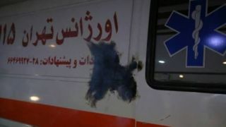 حمله با موادمحترقه به آمبولانس حامل بیمار در تهران 