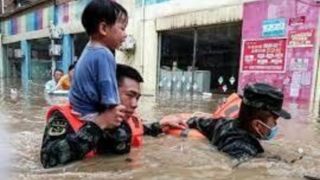 خیابان‌های چین در آب غرق شد