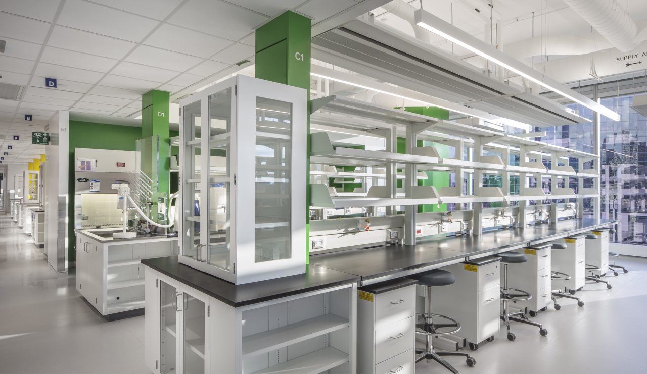 سکوبندی آزمایشگاه، اولین و مهمترین بخش تهیه تجهیزات آزمایشگاهی است