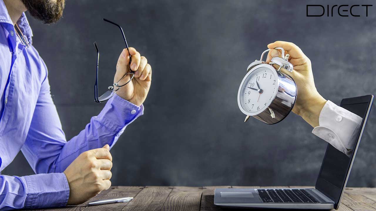 استفاده از دستگاه حضور و غیاب برای جلوگیری از بی‌دقتی زمان سنجی دستی