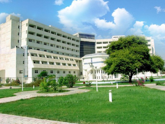 نمای بیرون هتل خلیج فارس بندرعباس