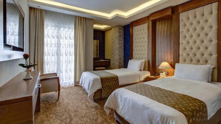  اتاق 2 تخته تویین هتل هما بندرعباس