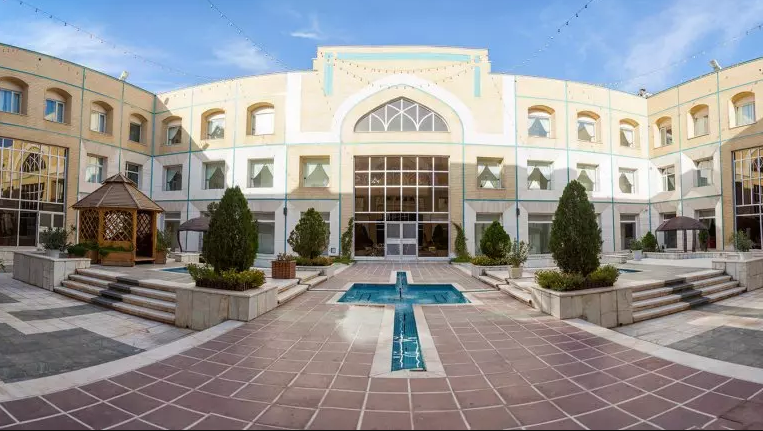 رزرو هتل قصرالضیافه مشهد با ایران هتل آنلاین