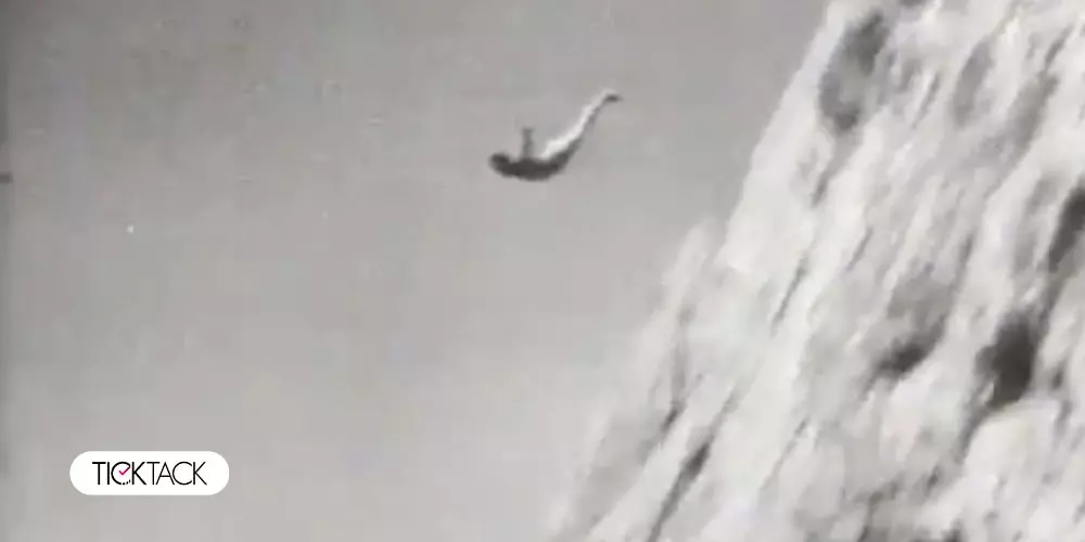 معرفی تایمکس با تست مقاومت ساعت تایمکس در برابر ضربه و آب 