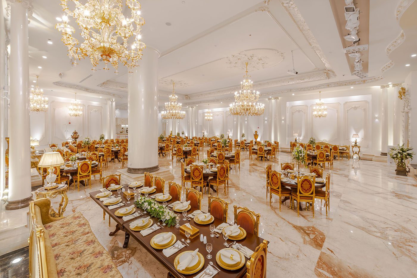 تولدی بدون دردسر در هتل مشهد