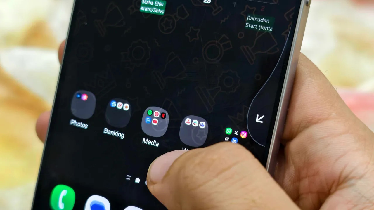 حذف برنامههای اضافی گوشی