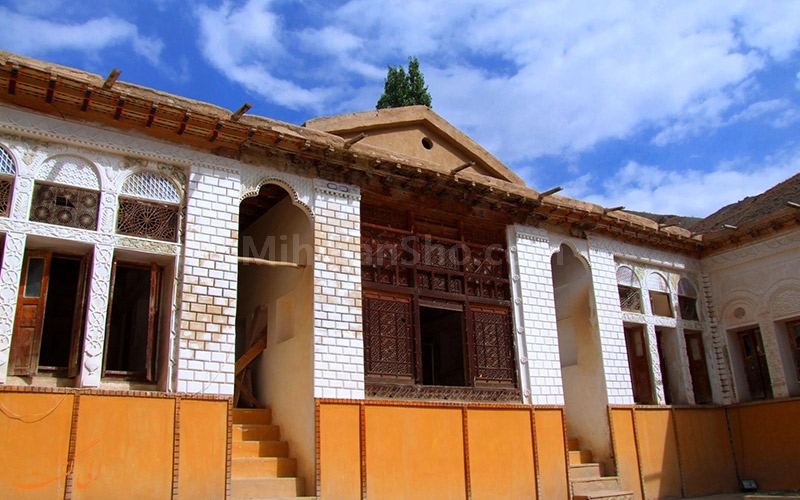 خانه نیما یوشیج