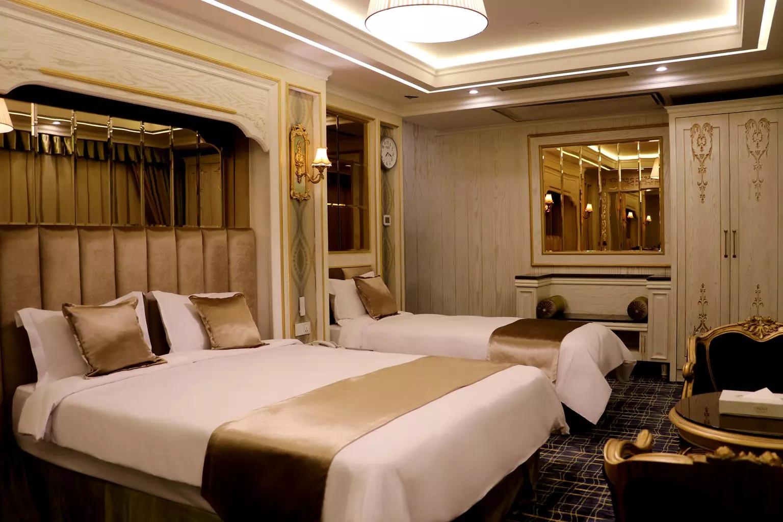 تاپ ترین هتل های سه ستاره مشهد 