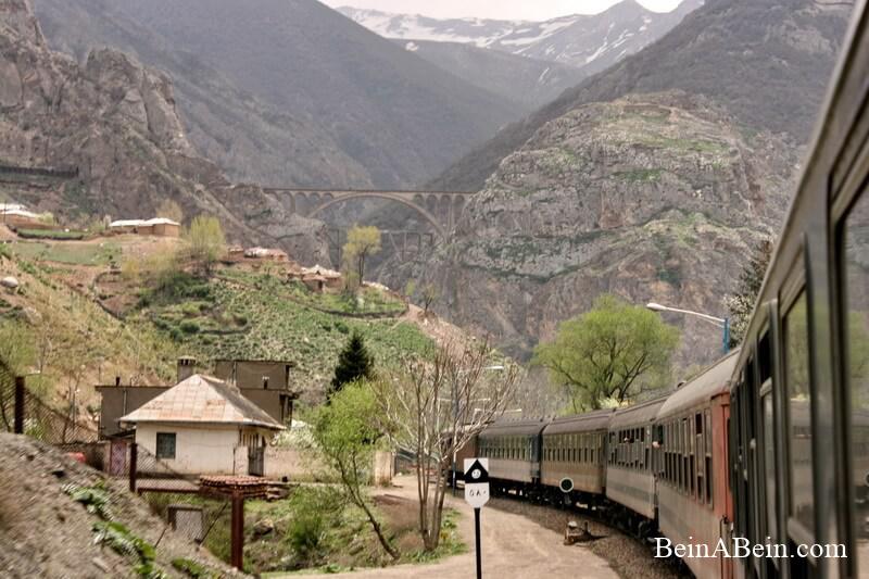 مسیر زیبای راه آهن تهران شمال