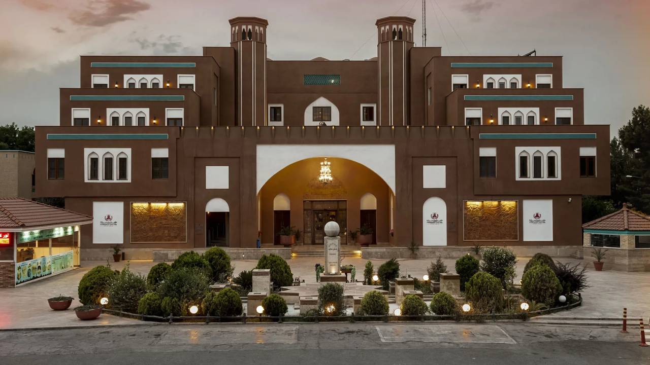 هتل صفائیه؛ لوکس ترین هتل یزد