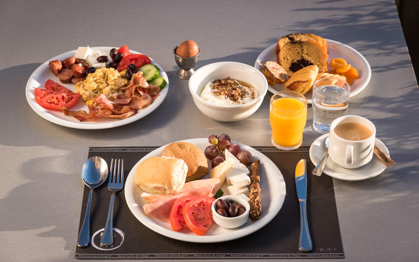 هتل ترنج از هتل های کیش با ناهار