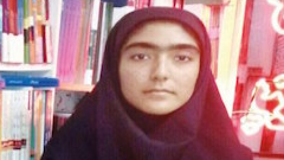 دختر ۱۶ ساله، دانشجوی رشته پزشکی! دختر ۱۶ ساله، دانشجوی رشته پزشکی!