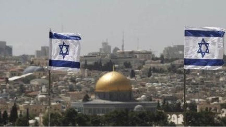 مسئولان آمریکایی: ترامپ امروز قدس را به عنوان پایتخت اسرائیل اعلام میکند مسئولان آمریکایی: ترامپ امروز قدس را به عنوان پایتخت اسرائیل اعلام میکند