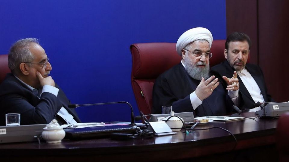 واکنش به اظهارات اخیر روحانی درباره جواز «انتقاد از معصومین»: اینکه گفته شود معصوم و امام هم قابل نقد هستند نادرست است/ معنا ندارد عقاید شیعه را مورد هجمه قرار دهیم واکنش به اظهارات اخیر روحانی درباره جواز «انتقاد از معصومین»: اینکه گفته شود معصوم و امام هم قابل نقد هستند نادرست است/ معنا ندارد عقاید شیعه را مورد هجمه قرار دهیم