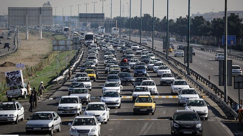 ترافیک در اتوبان تهران - قم