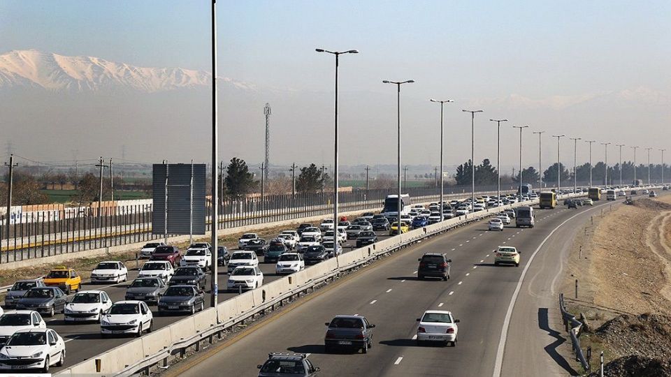 ترافیک در اتوبان تهران - قم