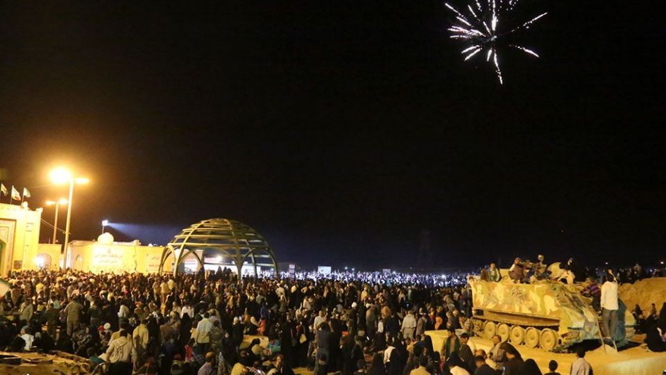 لحظه تحویل سال نو در یادمان منطقه عملیاتی شلمچه