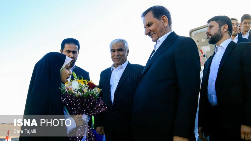 بازدید جهانگیری از روستای زلزله زده گورک راور کرمان