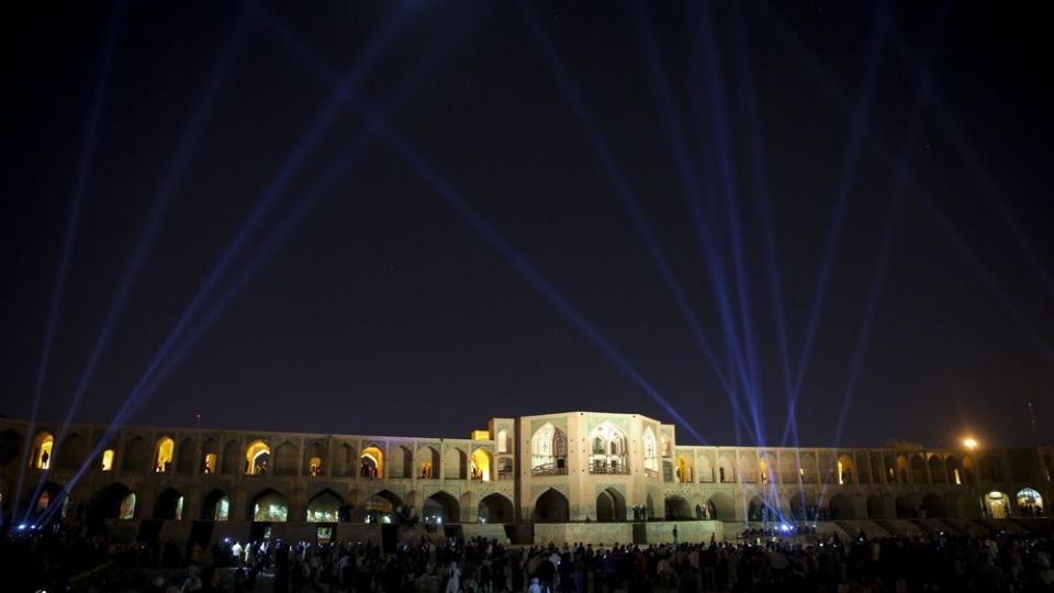  نور پردازی سه بعدی پل خواجو - اصفهان 