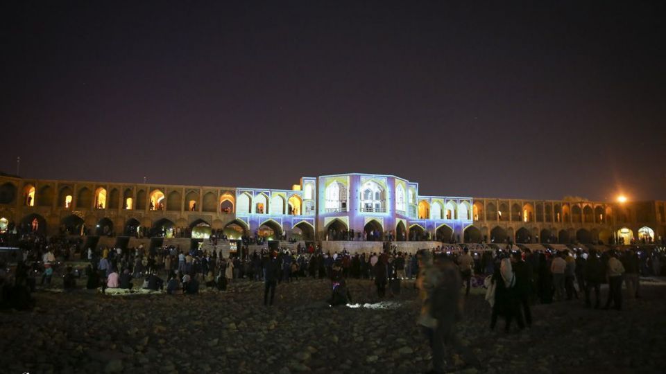  نور پردازی سه بعدی پل خواجو - اصفهان 