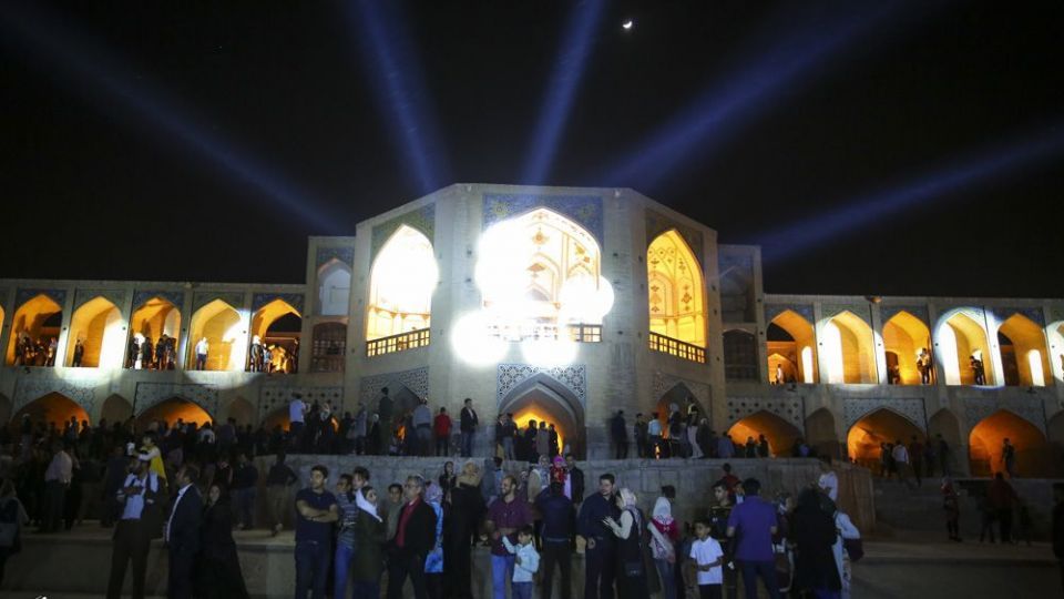  نور پردازی سه بعدی پل خواجو - اصفهان 