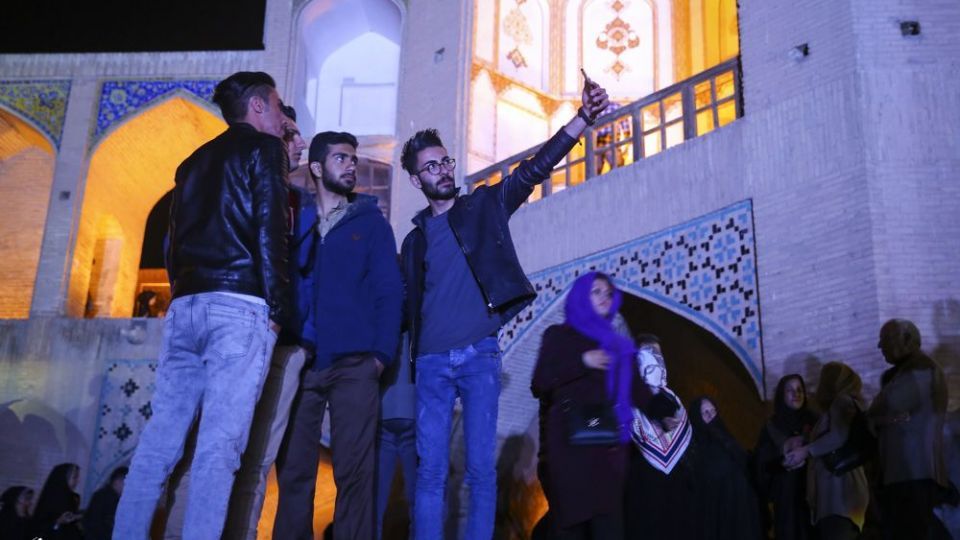  نور پردازی سه بعدی پل خواجو - اصفهان 