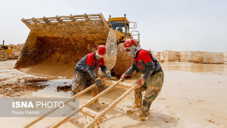 کارگران معدن سنگ ؛تراورتن کارگران معدن سنگ ؛تراورتن