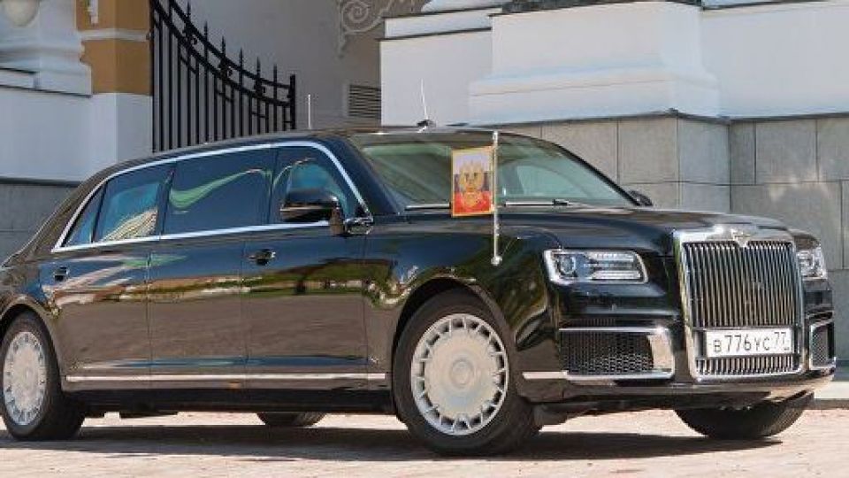 خصوصیات لیموزین جدید پوتین خصوصیات لیموزین جدید پوتین