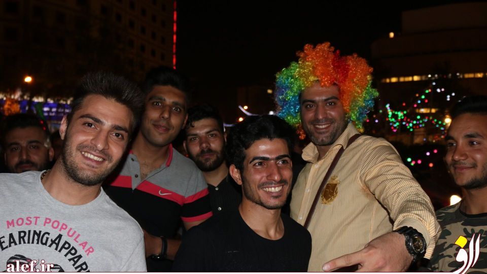 شادی شبانه‌ی مردم، پس از بازی عزت‌مندانه ایران در مقابل پرتغال