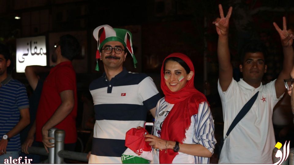 شادی شبانه‌ی مردم، پس از بازی عزت‌مندانه ایران در مقابل پرتغال