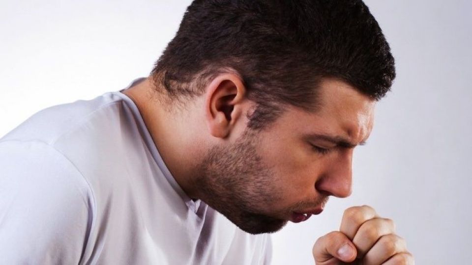 ۱۲ روش طبیعی درمان سرفه ۱۲ روش طبیعی درمان سرفه