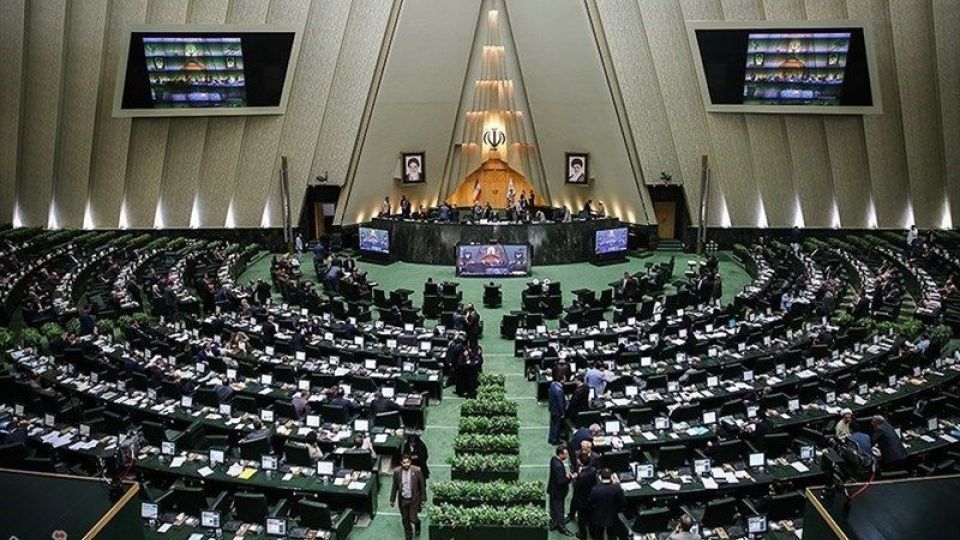 جوانگرایی دولت وعدهای که فراموش شد/ تهدید مجلس هم فایده ای نداشت جوانگرایی دولت وعدهای که فراموش شد/ تهدید مجلس هم فایده ای نداشت