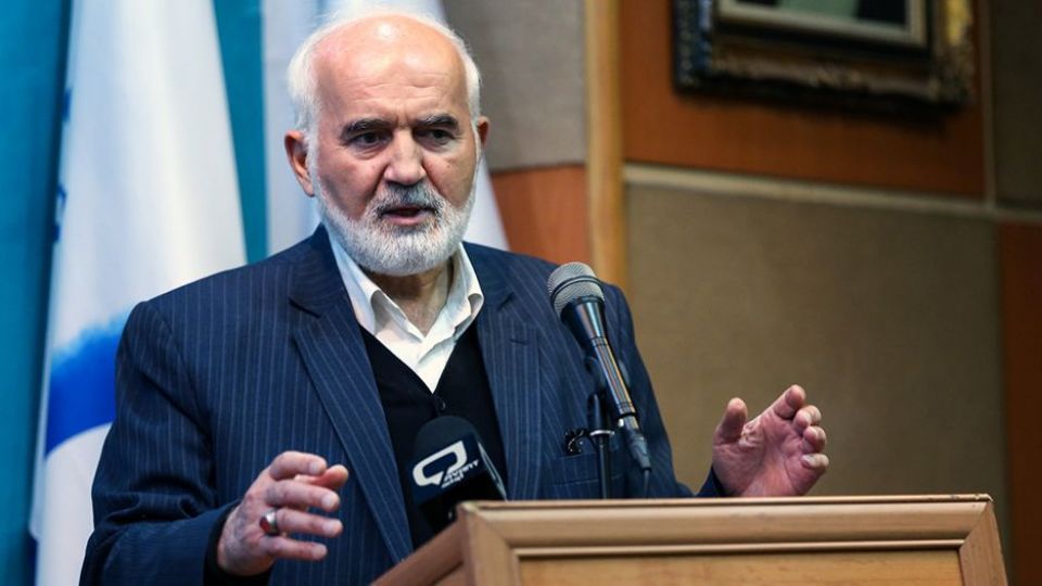 توکلی: ژن خوب عامل تخصیص ارز نیست/ دولت در اختلالات اخیر بازار ارز مقصر بود/ ارز امانتی در دست بانک مرکزی بود که برخی در آن خیانت کردند توکلی: ژن خوب عامل تخصیص ارز نیست/ دولت در اختلالات اخیر بازار ارز مقصر بود/ ارز امانتی در دست بانک مرکزی بود که برخی در آن خیانت کردند