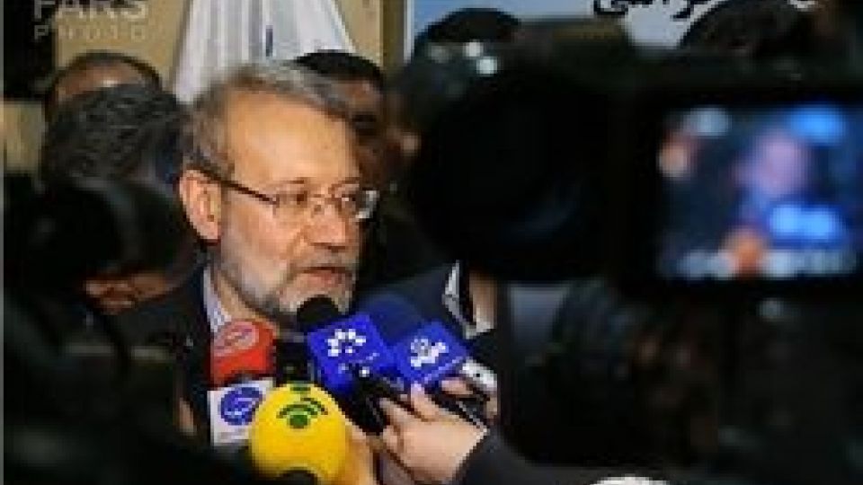 لاریجانی: چالشهای حوزه اقتصادی ربطی به سر و صدای آقای ترامپ ندارد/ پس از برجام در حوزه بانکی و نفتی شاهد دستاوردی نبودیم لاریجانی: چالشهای حوزه اقتصادی ربطی به سر و صدای آقای ترامپ ندارد/ پس از برجام در حوزه بانکی و نفتی شاهد دستاوردی نبودیم