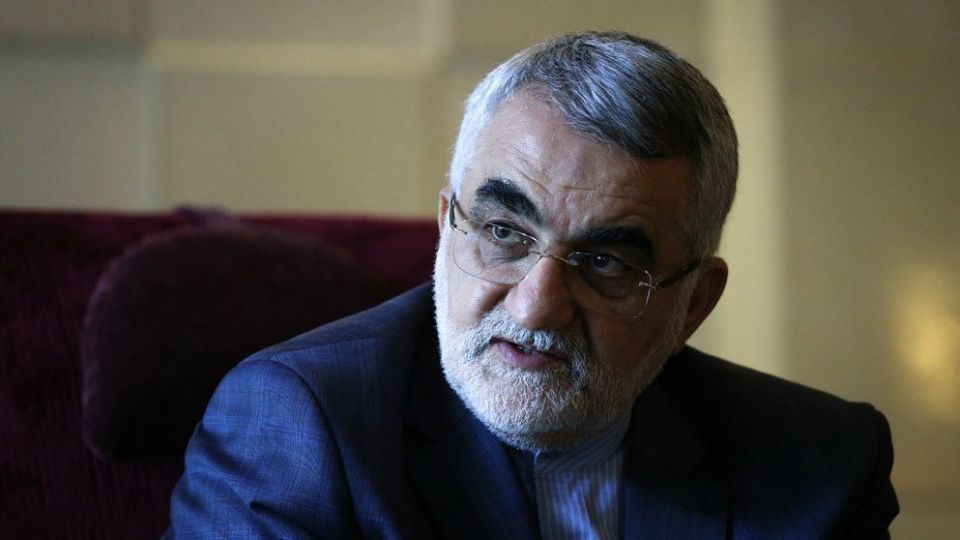 بروجردی در گفتگو با الف: فرزندانم فعالیت اقتصادی ندارند/ در سال ۹۰ اتهاماتی به من وارد کردند که رد شد/ واکنش به فعالیتهای مسئول دفترش بروجردی در گفتگو با الف: فرزندانم فعالیت اقتصادی ندارند/ در سال ۹۰ اتهاماتی به من وارد کردند که رد شد/ واکنش به فعالیتهای مسئول دفترش