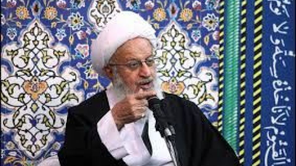 کسالت آیتالله مکارم شیرازی بین نماز مغرب و عشا در حرم مطهر رضوی کسالت آیتالله مکارم شیرازی بین نماز مغرب و عشا در حرم مطهر رضوی