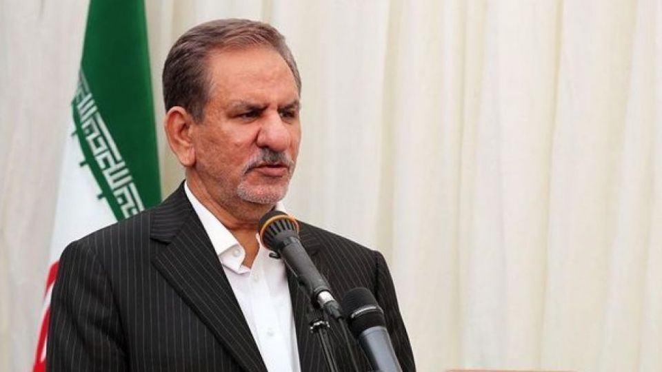 جهانگیری خبر داد: بازنگری سیاستهای ارزی و ارائه بسته پیشنهادی جدید برای ثبات بازار ارز/ شرایط جدید دائمی نیست و شاخصهای اقتصادی دوباره مثبت میشود جهانگیری خبر داد: بازنگری سیاستهای ارزی و ارائه بسته پیشنهادی جدید برای ثبات بازار ارز/ شرایط جدید دائمی نیست و شاخصهای اقتصادی دوباره مثبت میشود