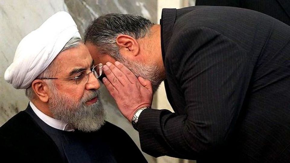 با «آشنا» آشنا شوید! با «آشنا» آشنا شوید!