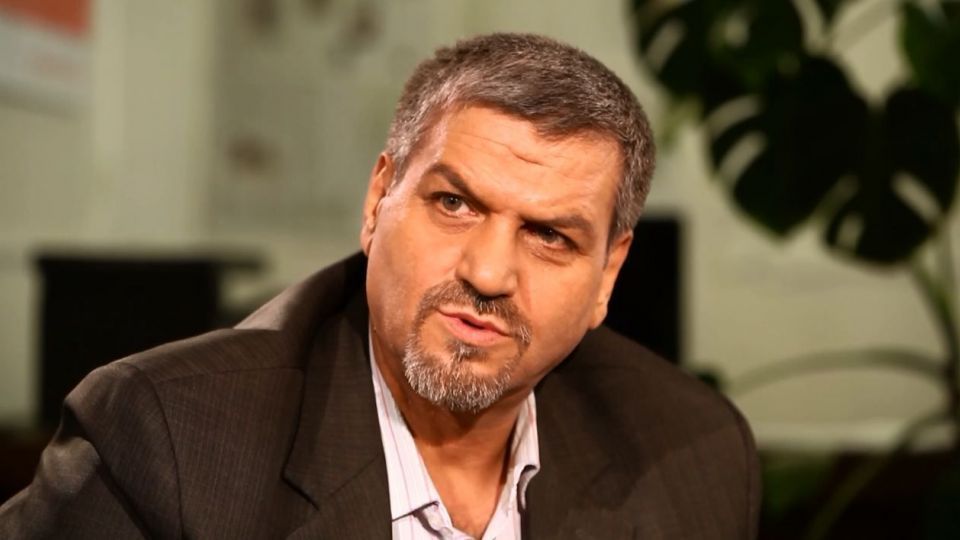 کواکبیان: آقای آخوندی برجنشین از وزارتخانهات پایین بیا تا با هم قدم بزنیم/ اخلالگران بازار ارز را در چهارراه استانبول دار بزنید کواکبیان: آقای آخوندی برجنشین از وزارتخانهات پایین بیا تا با هم قدم بزنیم/ اخلالگران بازار ارز را در چهارراه استانبول دار بزنید