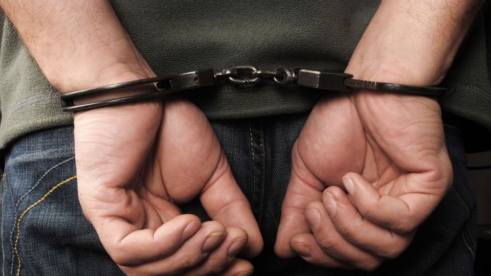 معاون «وزیر صنعت» بازداشت و با وثیقه آزاد شد معاون «وزیر صنعت» بازداشت و با وثیقه آزاد شد