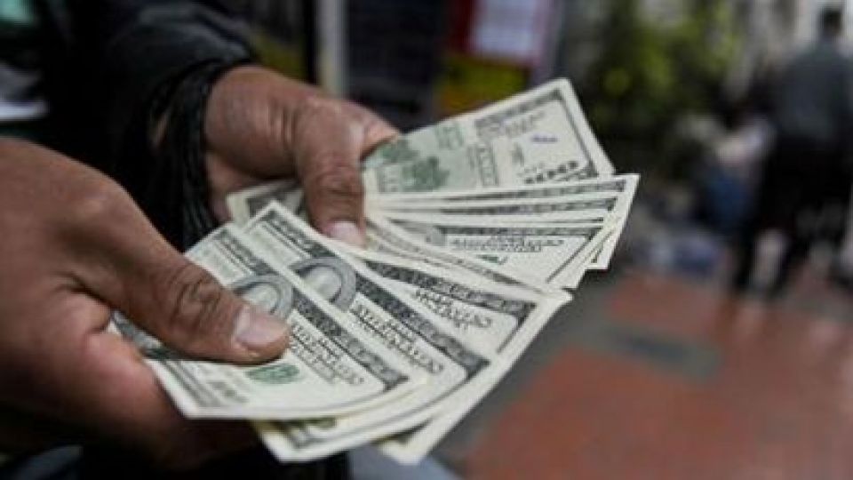 فرود قیمتها در دو بازار فرود قیمتها در دو بازار