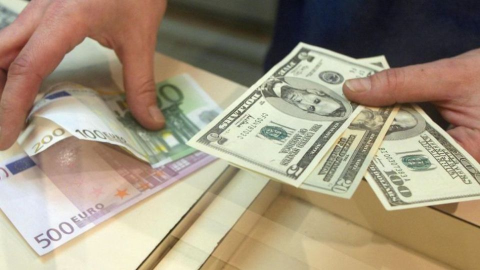 تصمیم نپخته دولت و پیامدهای منفی و ادامهدار ارز ۴۲۰۰ تومانی/ مردم تا چه زمانی باید تاوان اجرای سیاست آزمون و خطا را بدهند تصمیم نپخته دولت و پیامدهای منفی و ادامهدار ارز ۴۲۰۰ تومانی/ مردم تا چه زمانی باید تاوان اجرای سیاست آزمون و خطا را بدهند