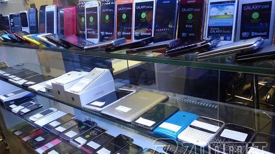 ۹۰ درصد گوشیهای بازار، مسافری است/ بیشتر گوشیهای مسافری دست دوم است ۹۰ درصد گوشیهای بازار، مسافری است/ بیشتر گوشیهای مسافری دست دوم است